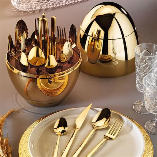 Set cubiertos huevo dorado y plateado